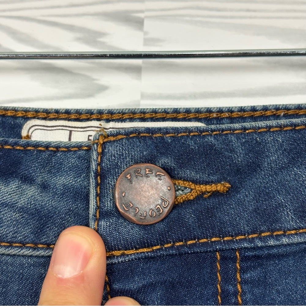 Free People Just Float On Flare High-Rise Jeans Size 28 - Picture 9 of 15
